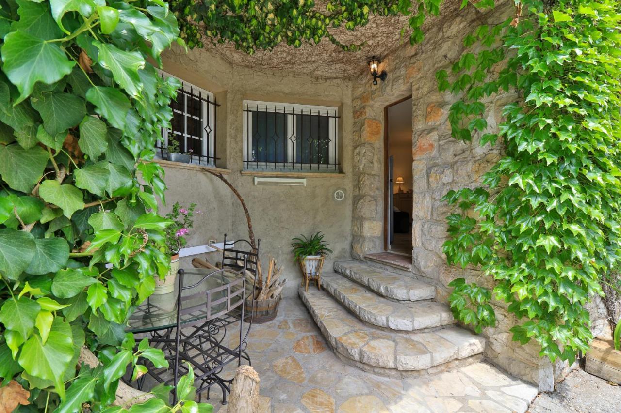 Le Mazet De Tourrettes Bed and Breakfast Buitenkant foto