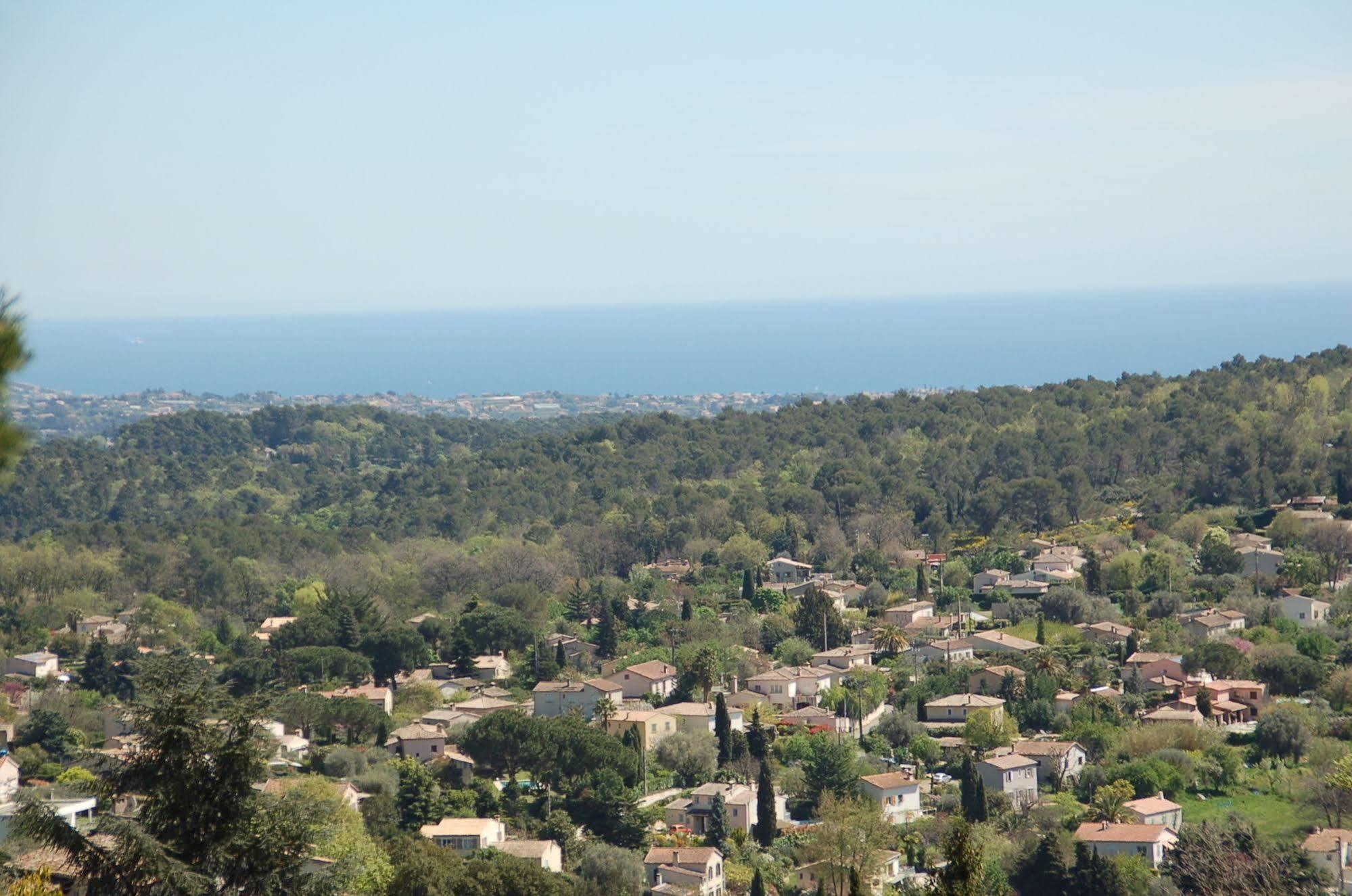 Le Mazet De Tourrettes Bed and Breakfast Buitenkant foto